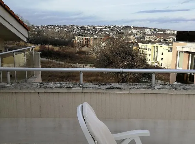 Cozy Family 500m. From The Вилла Бяла